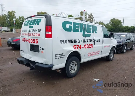 2019 Chevrolet Express 2500 Work Van z USA, uszkodzony, nr VIN 1GCWGAFG9K1151688